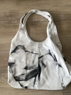 New White and Black Marble Tote Bag - Women's Shoulder Bag